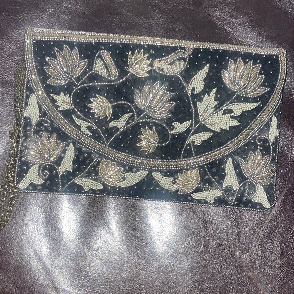 Elegant Beaded Floral Evening Bag